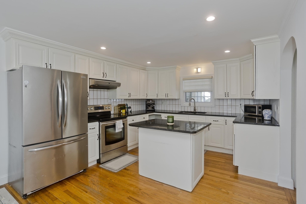 16 Squawfield Road Westfield, MA 01085 - Photo 3 of 21