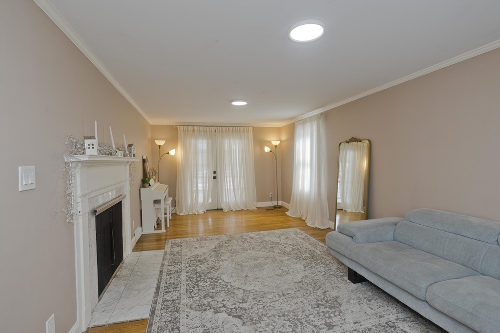 16 Squawfield Road Westfield, MA 01085 - Photo 7 of 21