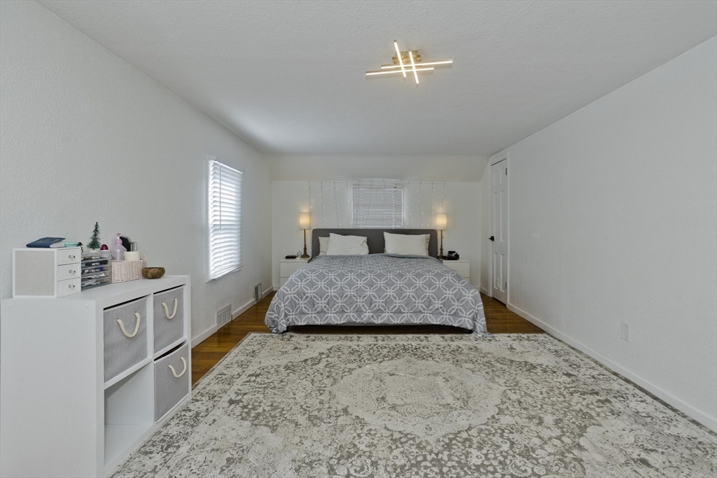 16 Squawfield Road Westfield, MA 01085 - Photo 9 of 21