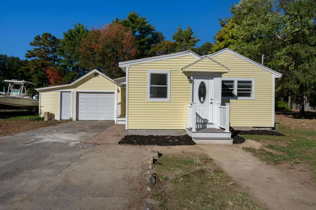 $420,000 | 81 North Main Street, Salem, NH 03079