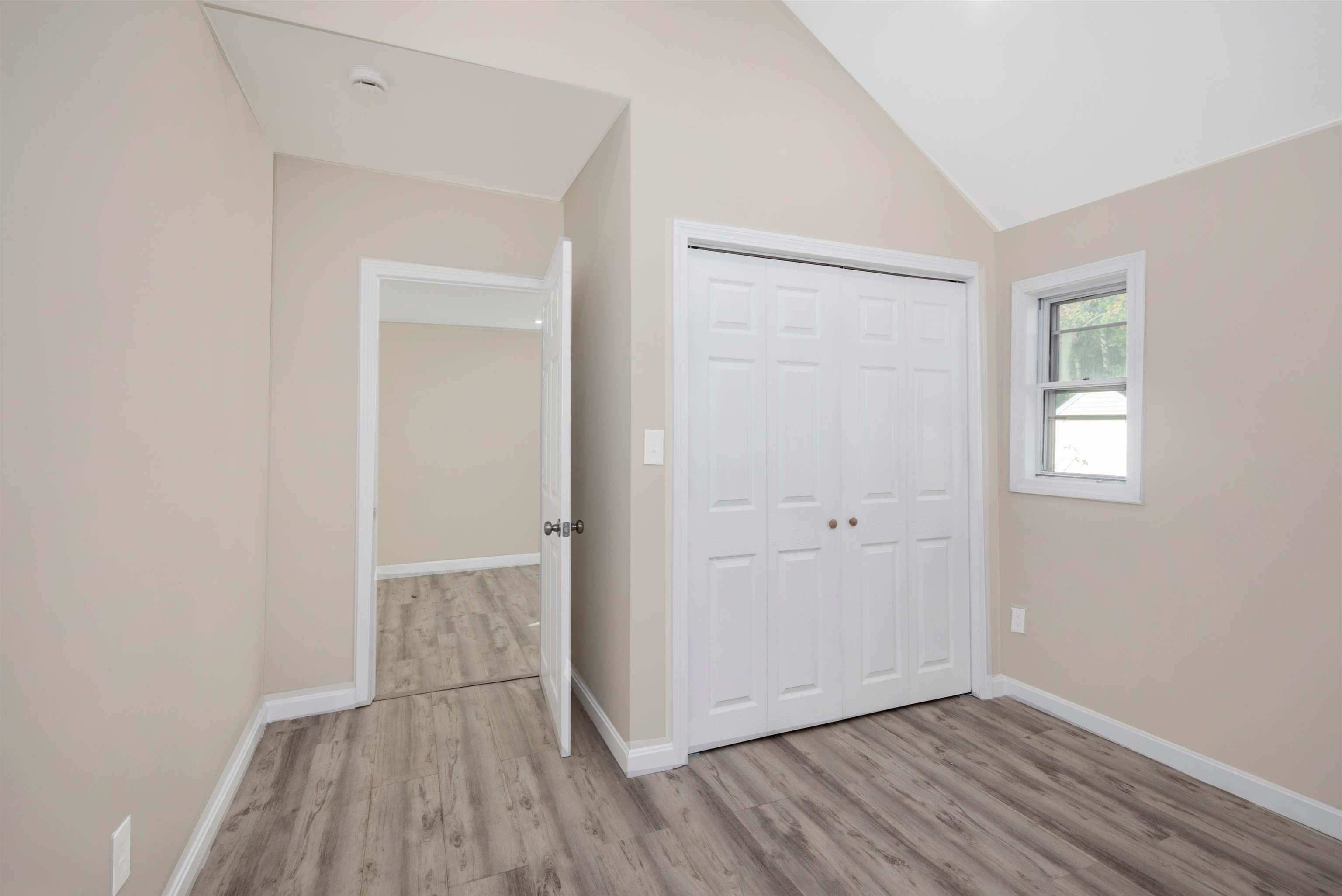 81 North Main Street Salem, NH 03079 - Photo 18 of 28