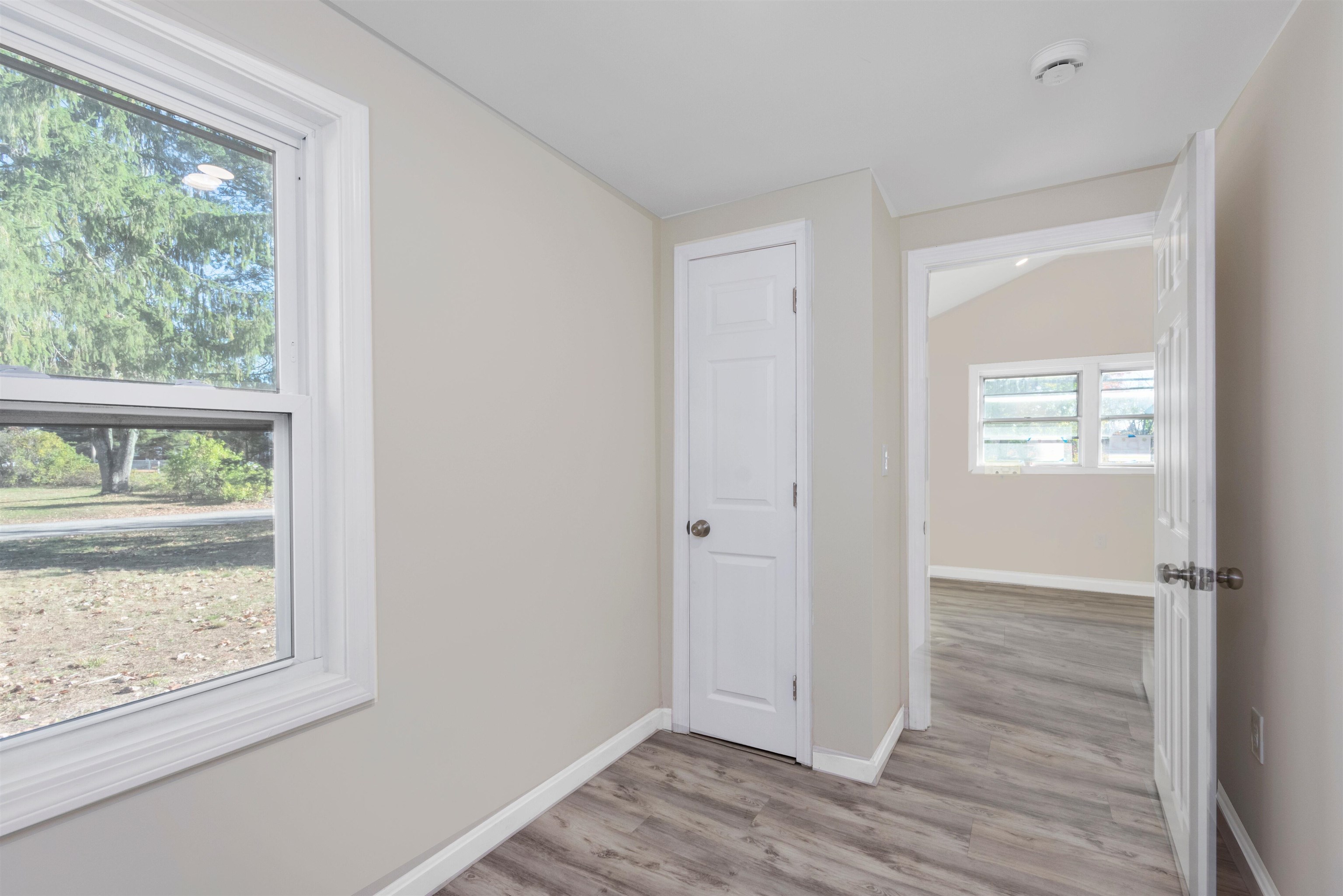 81 North Main Street Salem, NH 03079 - Photo 23 of 28