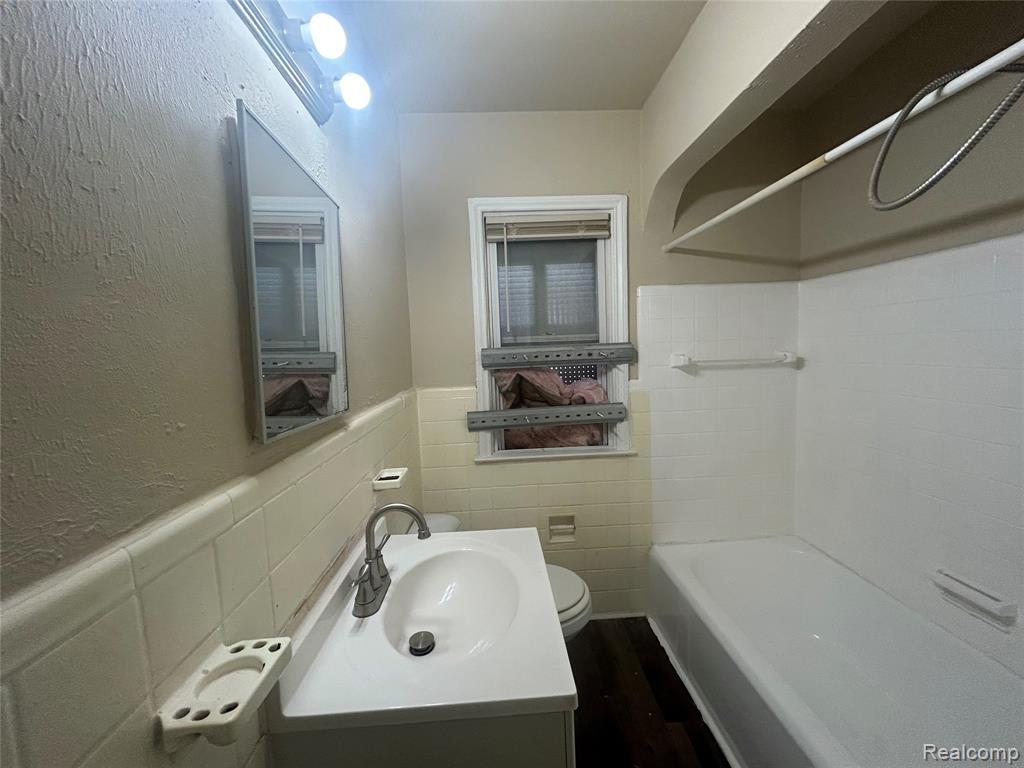 16824 Rutherford Street Detroit, MI 48235 - Photo 15 of 25