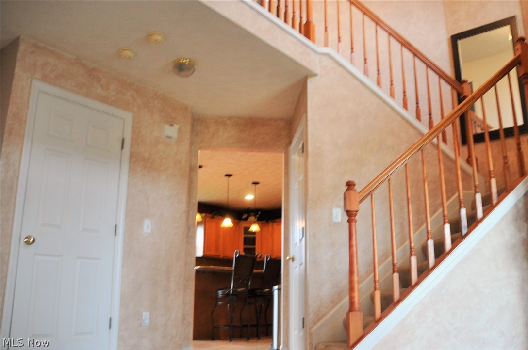 25720 Forbes Road Bedford Heights, OH 44146 - Photo 3 of 26