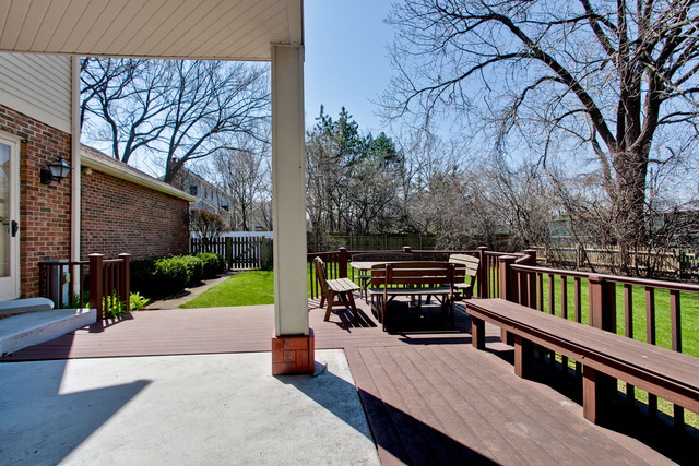 670 Green Bay Road Lake Bluff, IL 60044 - Photo 23 of 25