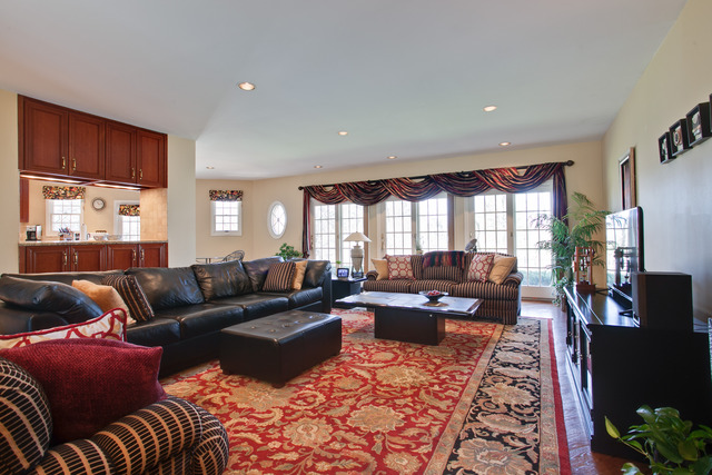 670 Green Bay Road Lake Bluff, IL 60044 - Photo 6 of 25