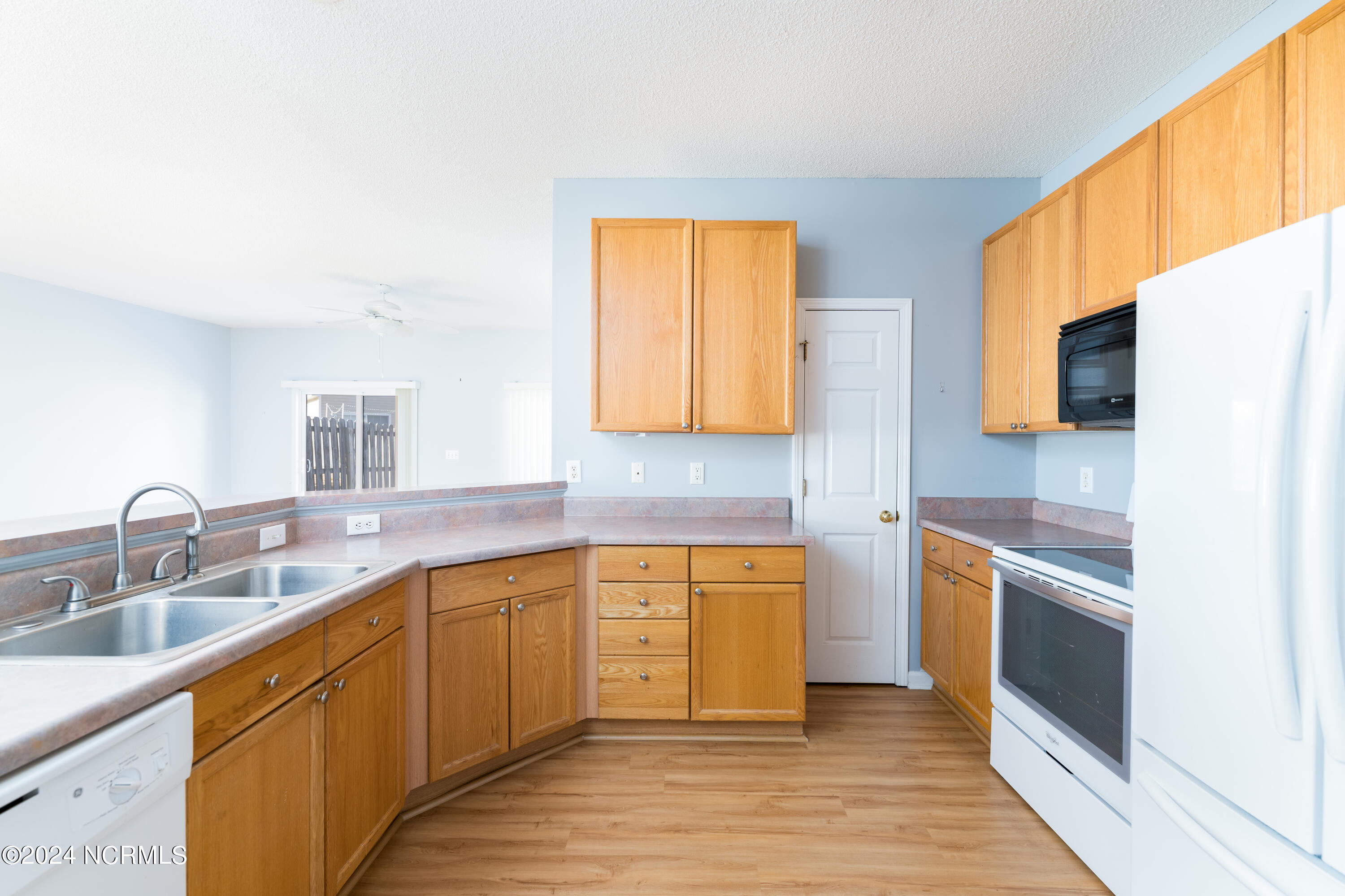 8580 Orchard Loop Road Leland, NC 28451 - Photo 12 of 21 1015
