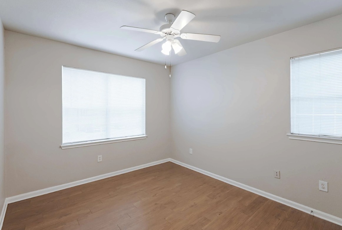 10505 South I-35 Frontage Road, Unit 1236 Austin, TX 78747 - Photo 16 of 17 Up to 8 Weeks Rent Free! Don’t miss out on this limited-time offer — contact our team today to learn more and find the perfect unit for you!