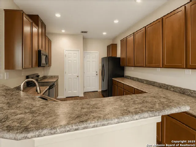 $1,695 | 9838 Twinbear Creek, San Antonio, TX 78245