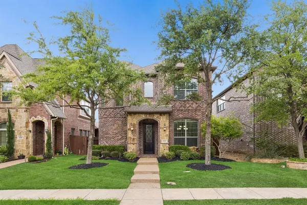 $589,000 | 4944 Dominion Boulevard, Irving, TX 75038