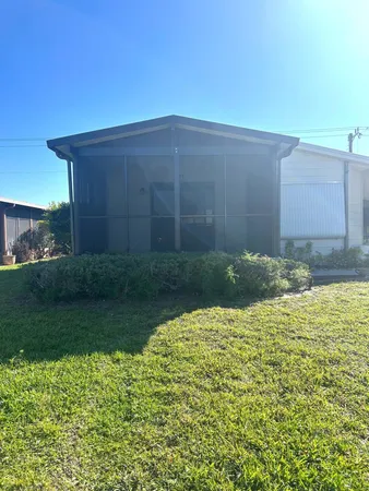 $2,000 | 7445 Southeast Independence Avenue, Hobe Sound, FL 33455