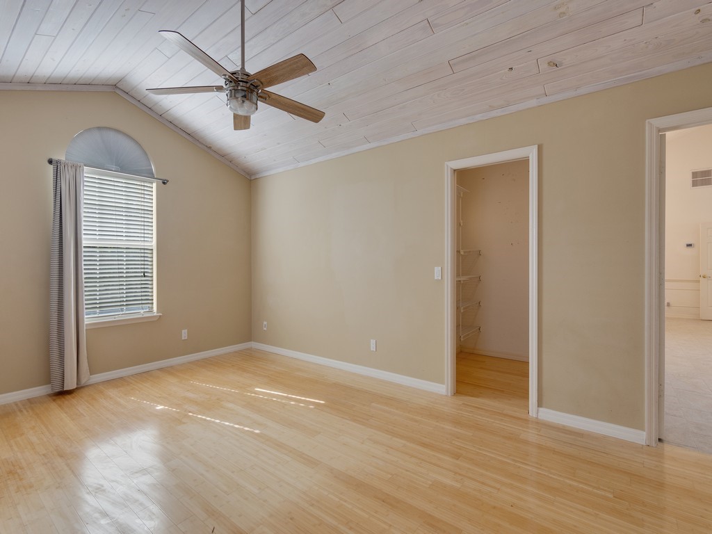 470 10th Place Southwest Vero Beach, FL 32962 - Photo 16 of 36 a view of a livingroom with a ceiling fan and window
