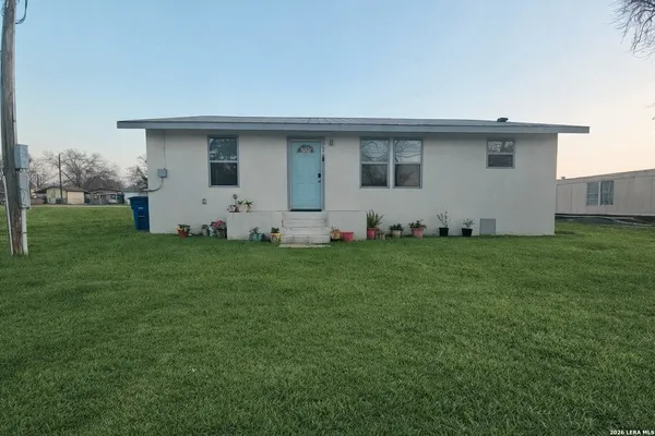 $175,000 | 640 Ave J, Poteet, TX 78065