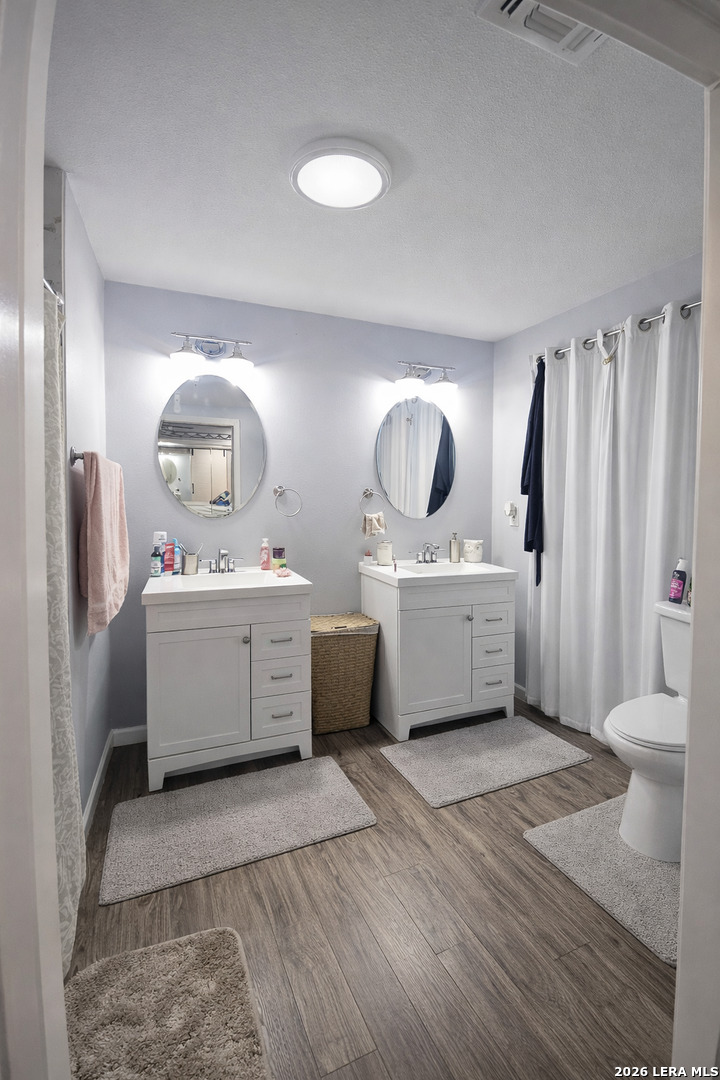 640 Ave J Poteet, TX 78065 - Photo 2 of 9