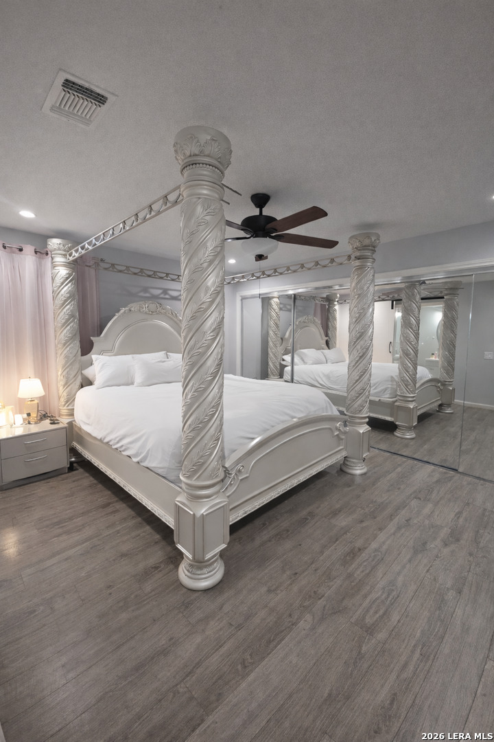 640 Ave J Poteet, TX 78065 - Photo 5 of 9