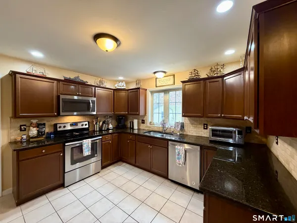 $499,000 | 365 Canterbury Road, Brooklyn, CT 06234