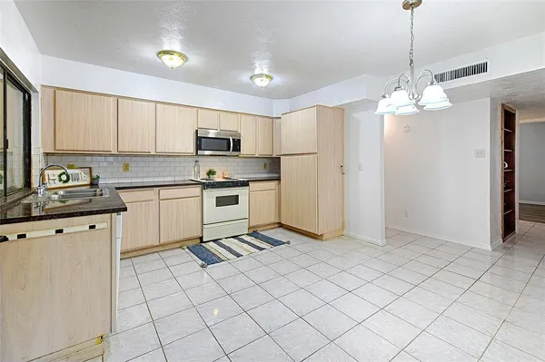 $330,000 | 3206 Catalpa Street, Garland, TX 75044