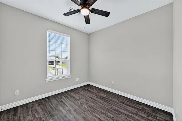 $1,500 | 320 West Bond Street, Denison, TX 75020