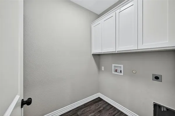$1,500 | 320 West Bond Street, Denison, TX 75020