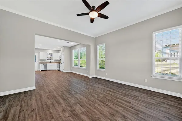 $1,500 | 320 West Bond Street, Denison, TX 75020