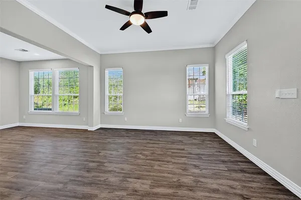 $1,500 | 320 West Bond Street, Denison, TX 75020