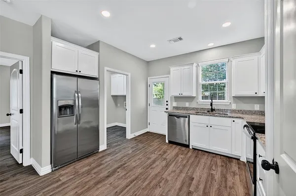 $1,500 | 320 West Bond Street, Denison, TX 75020
