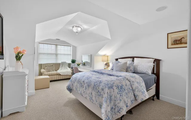 $1,500,000 | 14 Miro Place, Port Washington, NY 11050