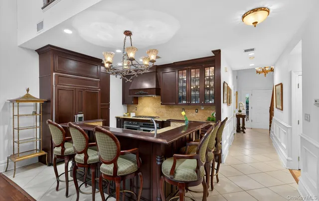 $1,500,000 | 14 Miro Place, Port Washington, NY 11050