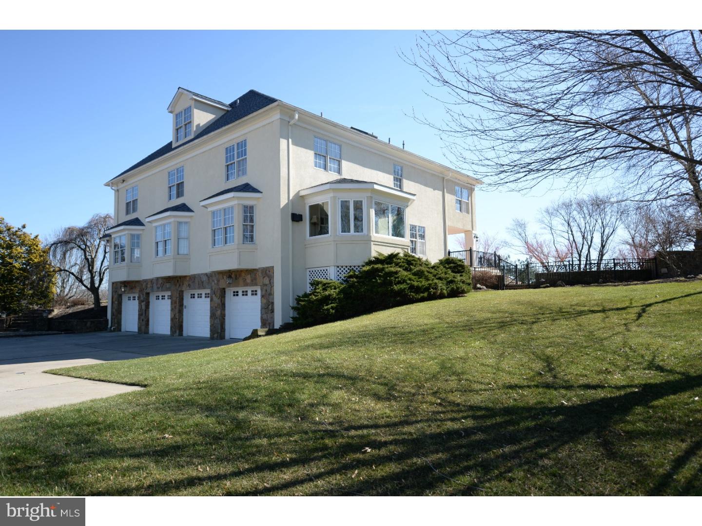 435 Birmingham Arneys Mt Road Pemberton, NJ 08068 - Photo 14 of 25 Garage