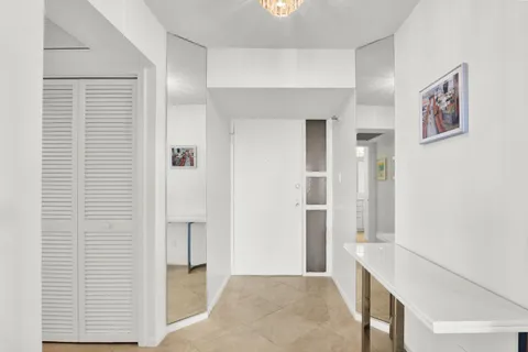 $835,000 | 5380 North Ocean Drive, Unit 18A, Singer Island, FL 33404