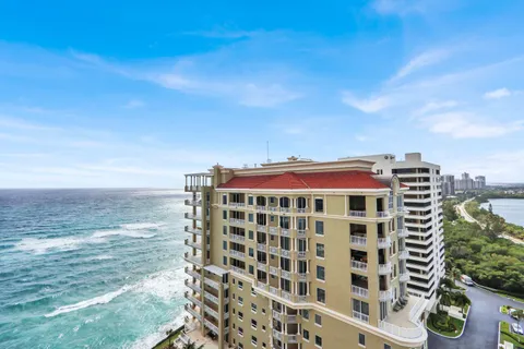 $835,000 | 5380 North Ocean Drive, Unit 18A, Singer Island, FL 33404
