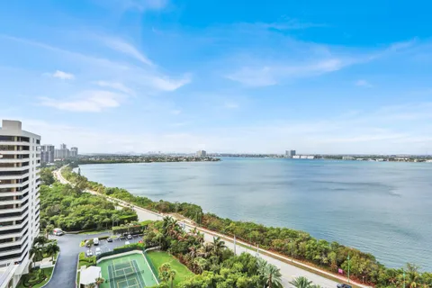 $835,000 | 5380 North Ocean Drive, Unit 18A, Singer Island, FL 33404