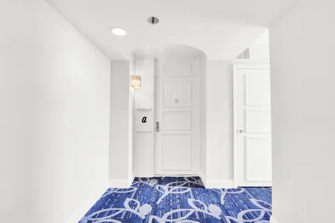 $835,000 | 5380 North Ocean Drive, Unit 18A, Singer Island, FL 33404