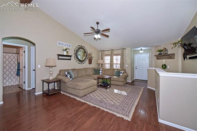 11250 Falling Star Road Fountain, CO 80817 - Photo 10 of 36