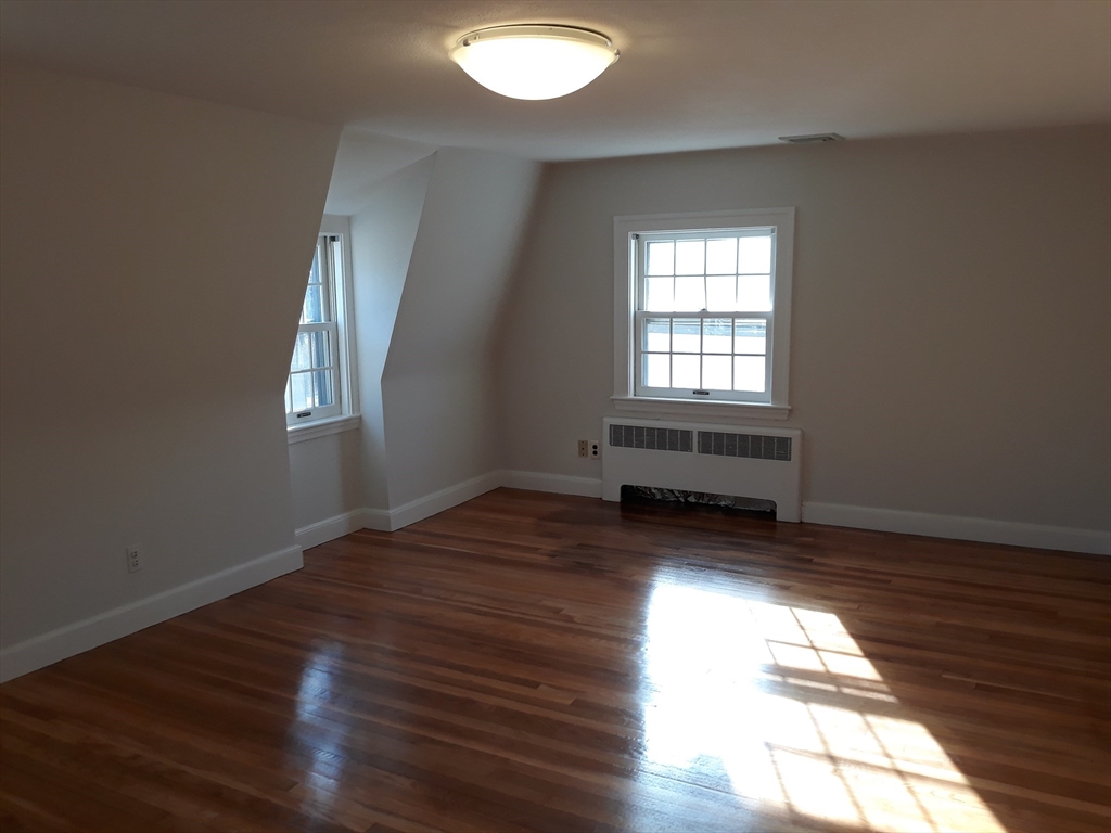 133 Winslow Road, Unit 133 Waban, MA 02468 - Photo 19 of 27