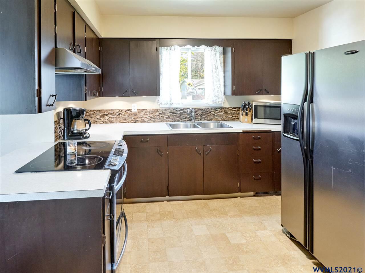 21506 Ferry Road Southeast Stayton, OR 97383 - Photo 5 of 17 Gallery Image 5