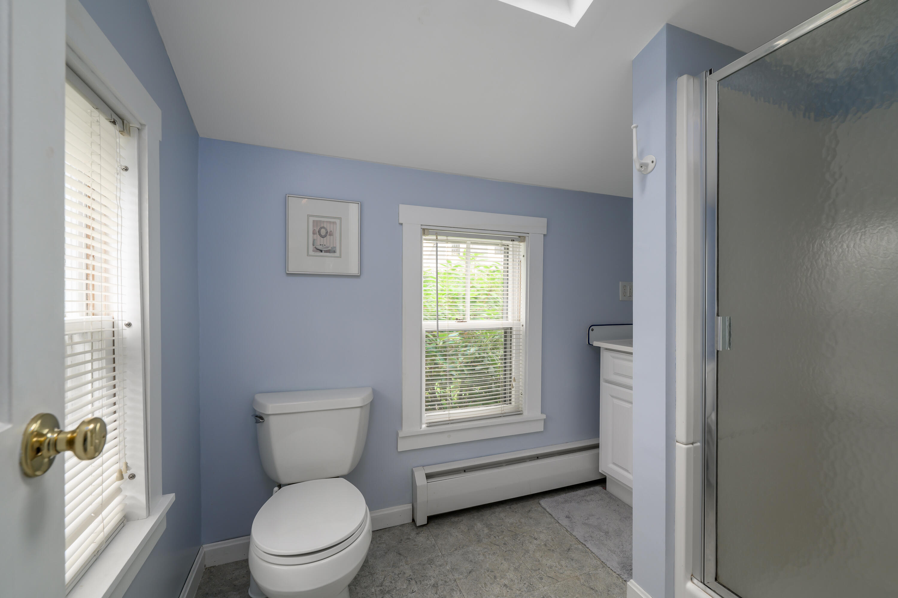 89 Main Street Ogunquit, ME 03907 - Photo 11 of 28 Bathroom 2