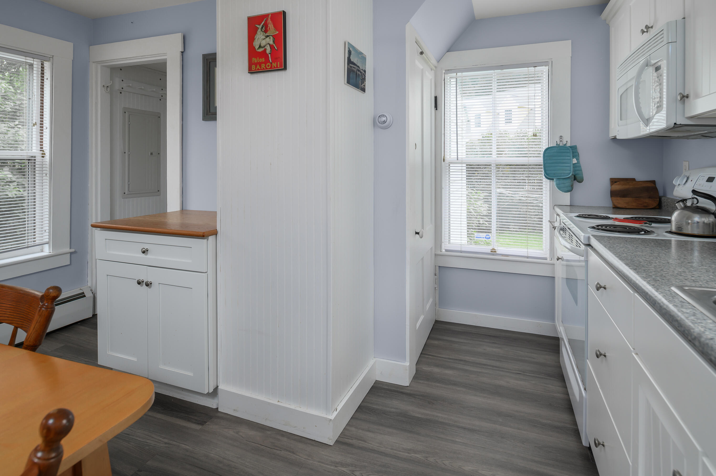 89 Main Street Ogunquit, ME 03907 - Photo 10 of 28 Kitchen-3