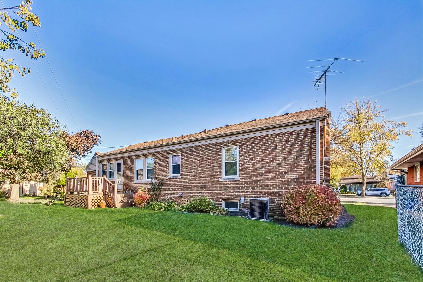 1108 Park Ridge Boulevard Park Ridge, IL 60068 - Photo 8 of 12