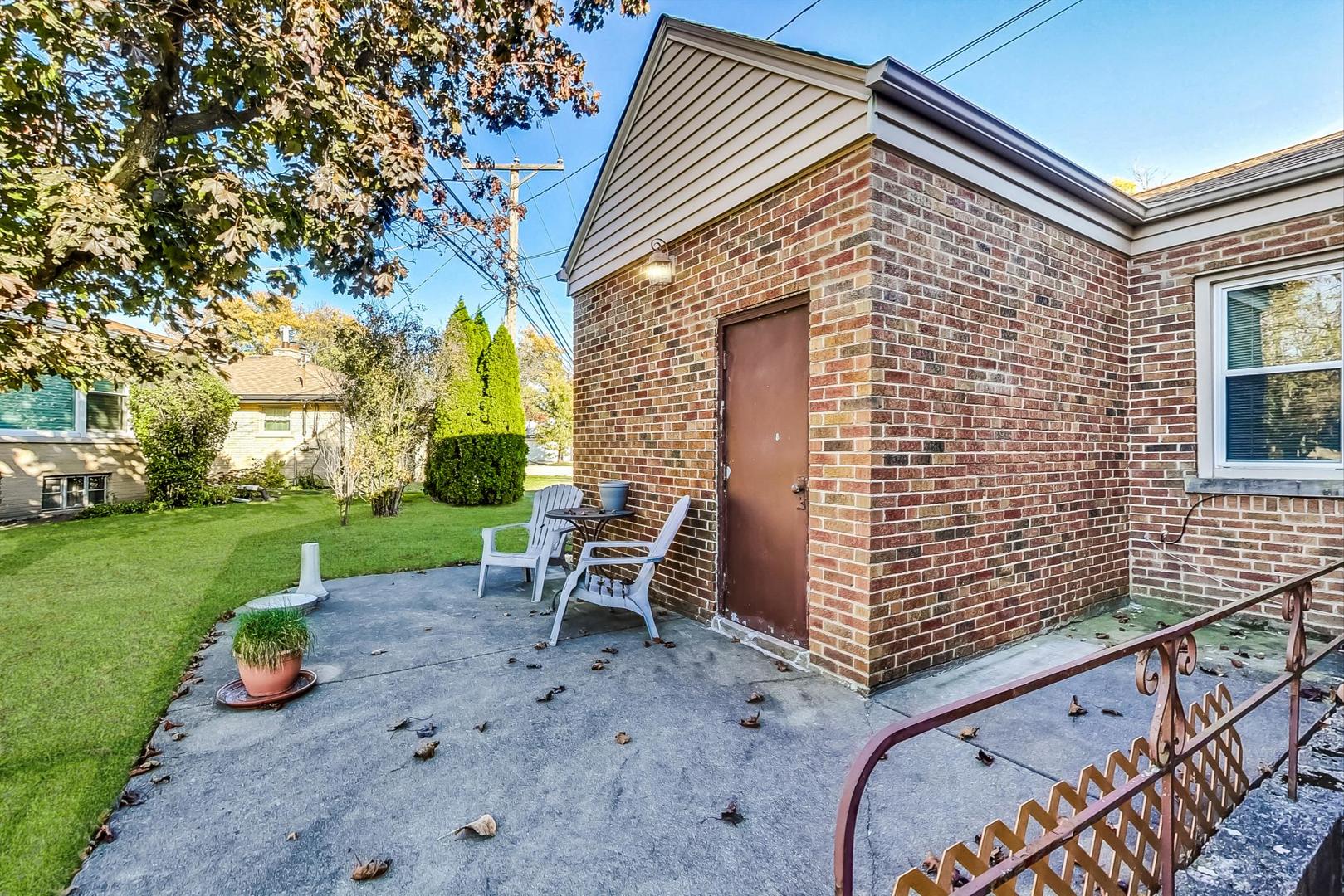 1108 Park Ridge Boulevard Park Ridge, IL 60068 - Photo 9 of 12