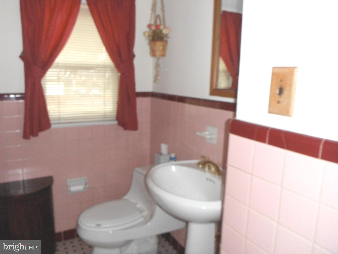 7638 Waters Road Cheltenham, PA 19012 - Photo 11 of 22 Bathroom
