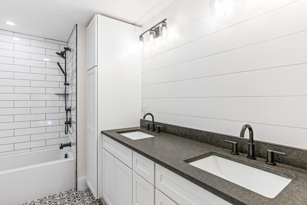 505 Mitchell Road Cape Elizabeth, ME 04107 - Photo 39 of 77 DSC05141
