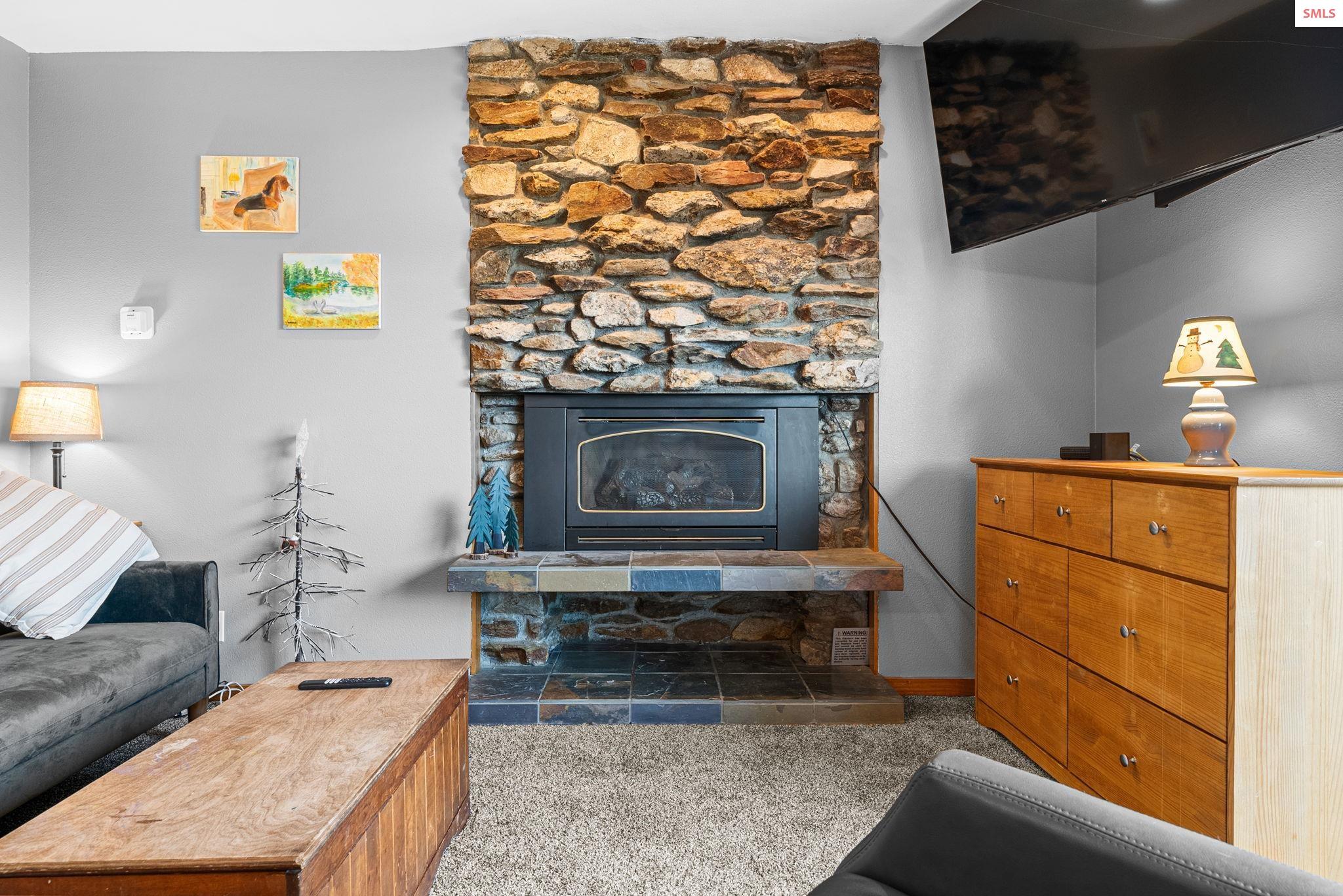 8754 Schweitzer Mountain Road Sandpoint, ID 83864 - Photo 10 of 35 Gallery Image 10