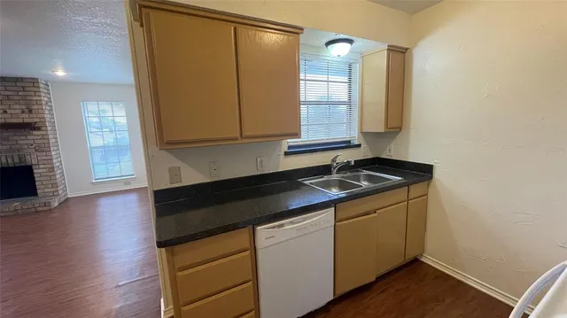 $1,295 | 3124 Tudor Lane, Irving, TX 75060