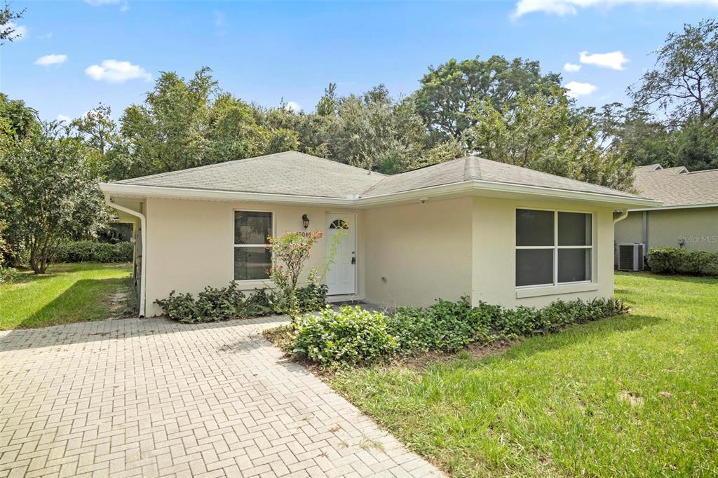 40046 Camphor Road Lady Lake, FL 32159 - Photo 1 of 1 FRONT OF HOME
