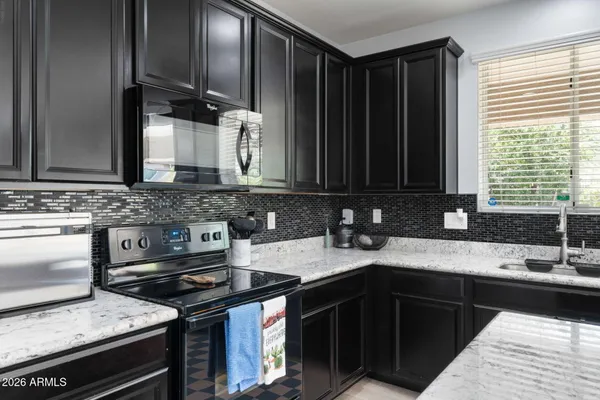 $480,000 | 735 Gary Lane, Phoenix, AZ 85042