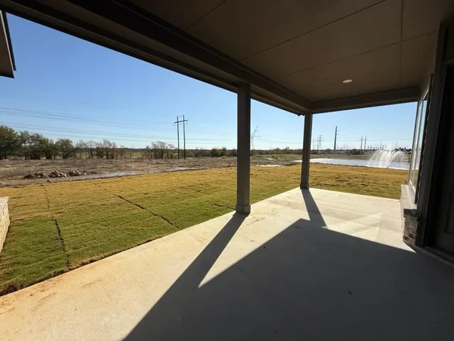 $564,900 | 90 Big Bend Trail Valley View, Valley View, TX 76272