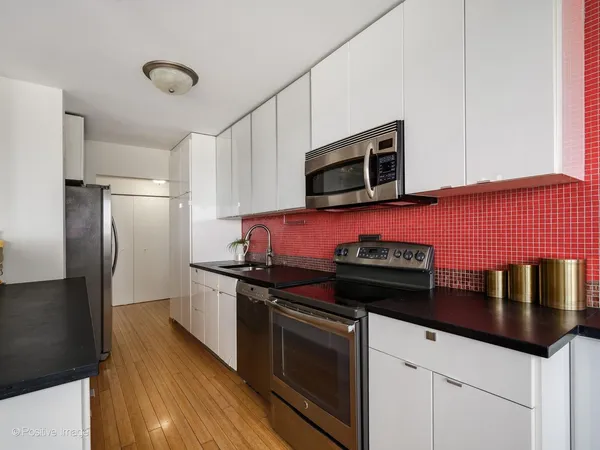 $360,000 | 3420 North Lake Shore Drive, Unit 12HI, Chicago, IL 60657