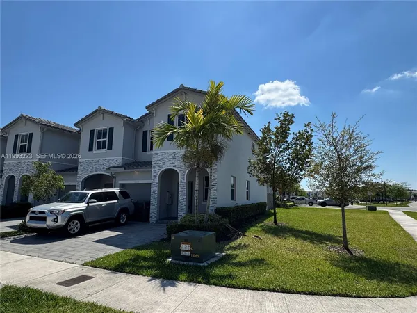 $2,549 | 1110 Southeast 27th Street, Unit 1110, Homestead, FL 33035
