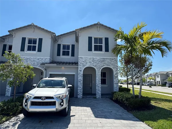 $2,549 | 1110 Southeast 27th Street, Unit 1110, Homestead, FL 33035